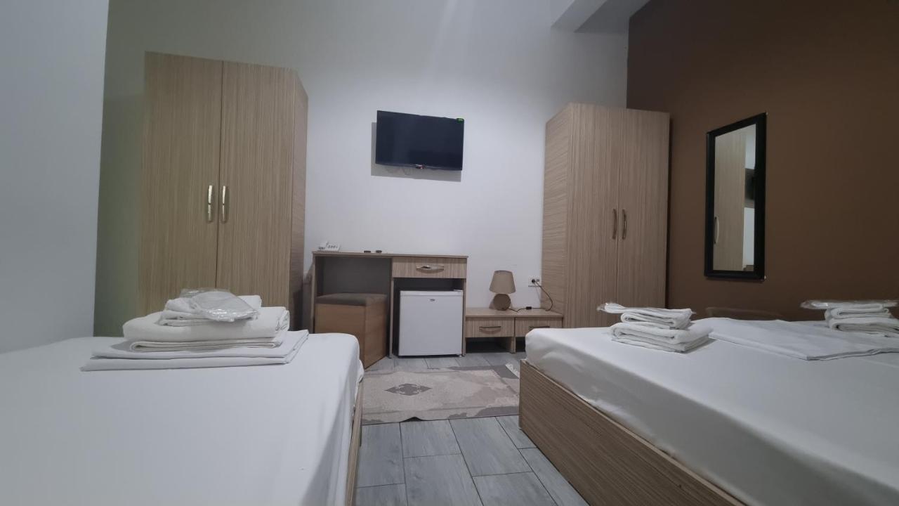 Hotel Old Konak Skopje Bagian luar foto