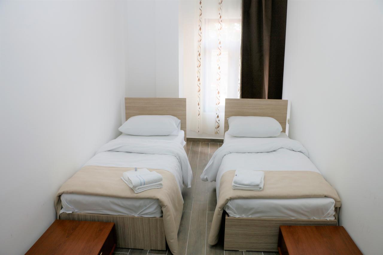 Hotel Old Konak Skopje Bagian luar foto