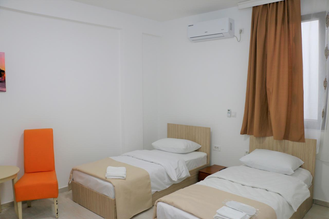 Hotel Old Konak Skopje Bagian luar foto